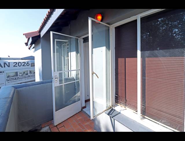 2 BEDROOM APARTMENT FOR SALE IN NORTHGATE